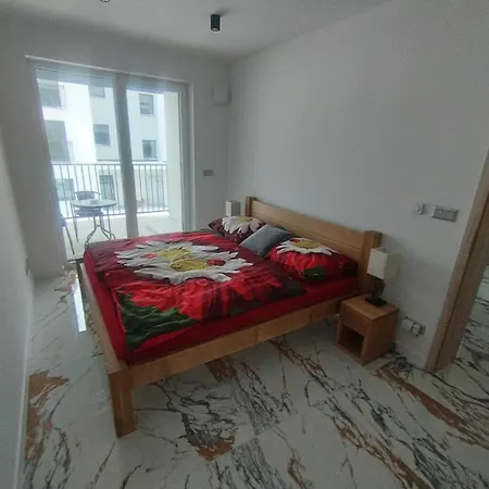 Krásny Slnečný V Blízkosti Centra Mesta Appartamento *